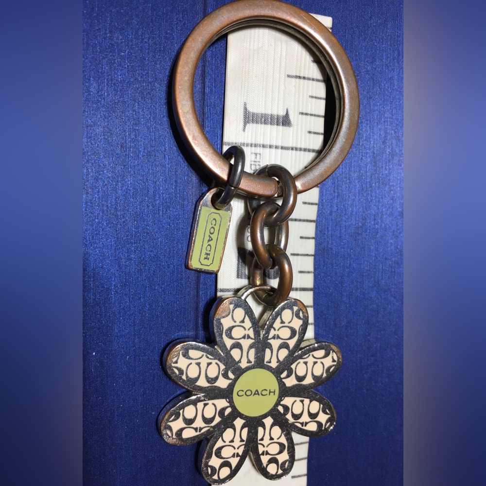 COACH Sunflower Rare Retired Keychain Key Chain Purse Charm Fob - Picture 5 of 9
